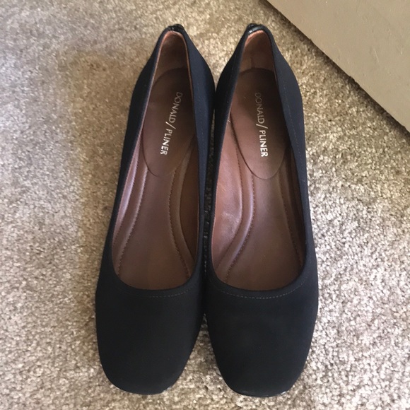 Donald J. Pliner Shoes - Donald Pliner Black Crepe Elastic Heels